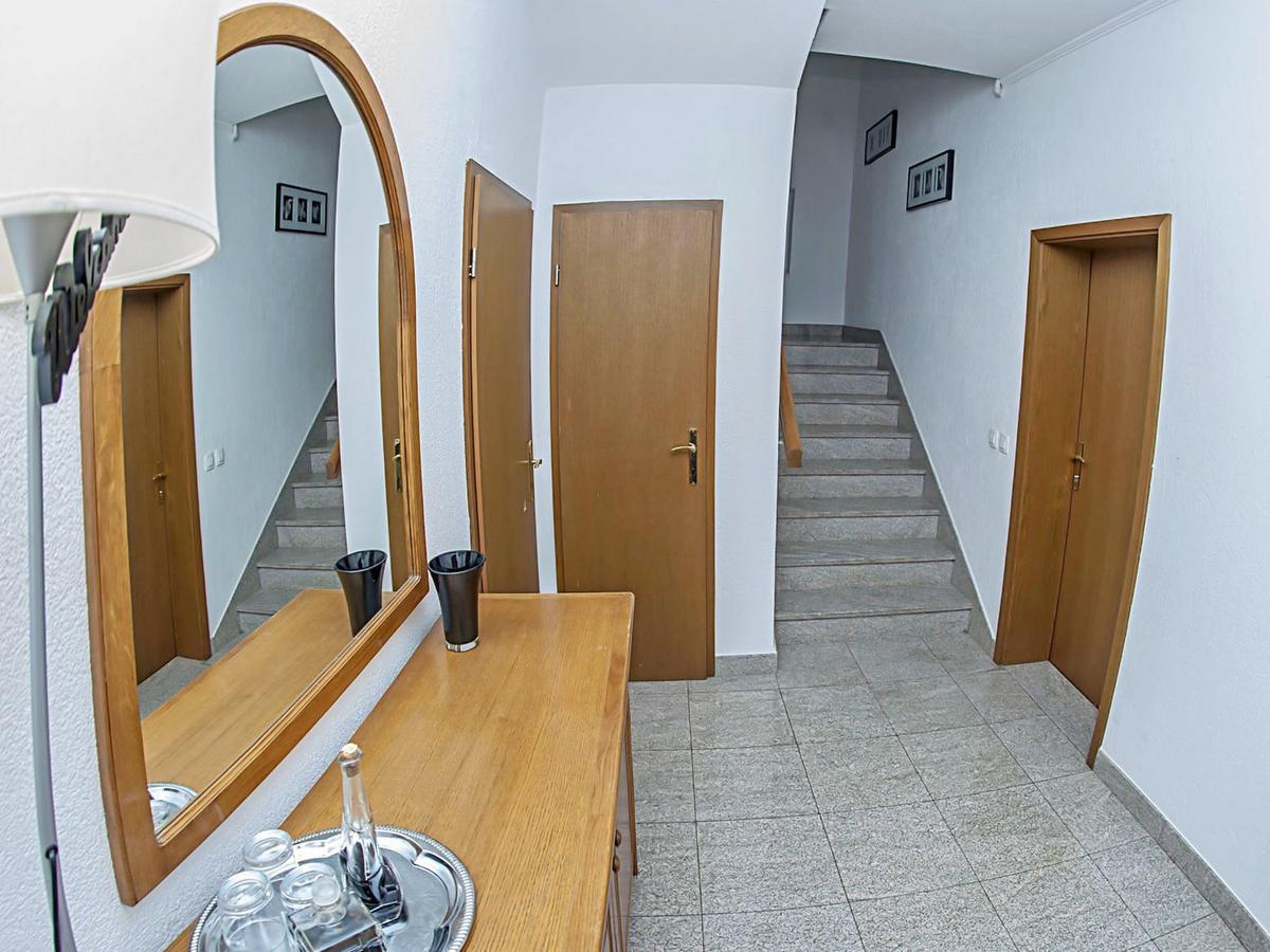 Apartments Damir Kaštel Štafilić Exterior foto